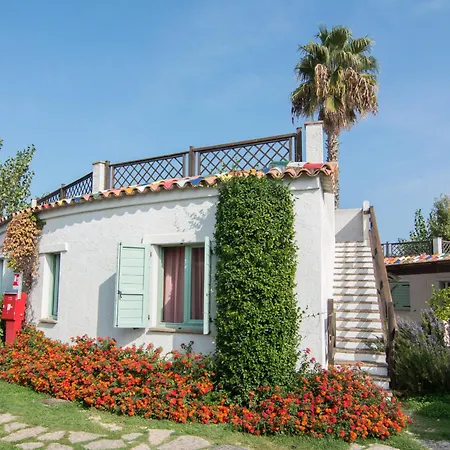 Club Del Sole Le Mimose Family Kamp alanı