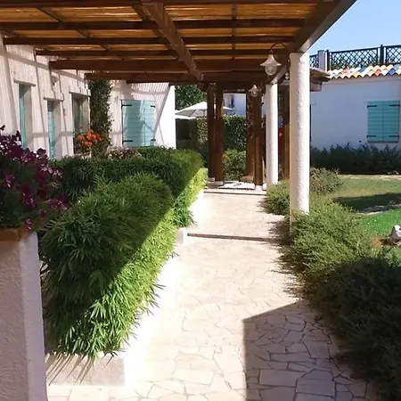 Club Del Sole Le Mimose Family Kamp alanı *