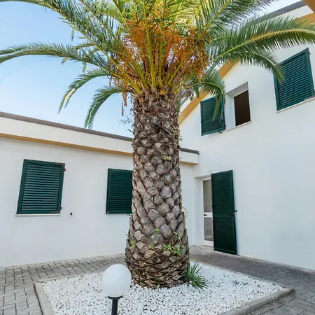 Kamp alanı Club Del Sole Le Mimose Family Porto SantʼElpidio
