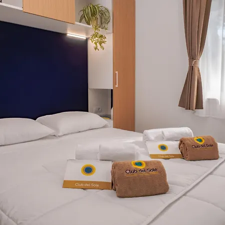 Club Del Sole Le Mimose Family Kamp alanı