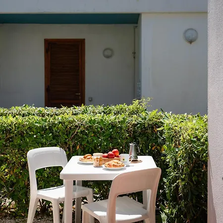 Club Del Sole Le Mimose Family Kamp alanı