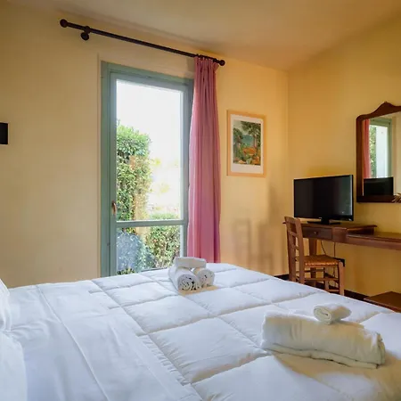Club Del Sole Le Mimose Family Kamp alanı Porto SantʼElpidio