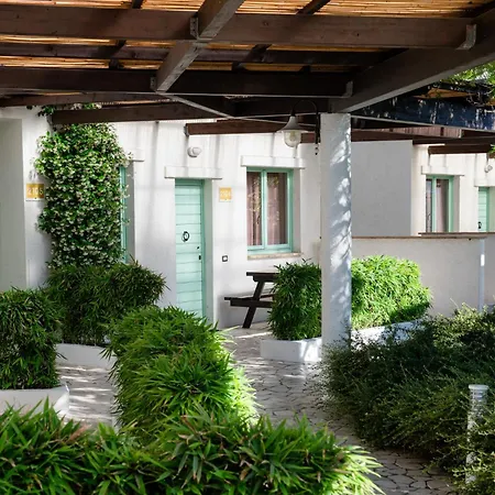 Club Del Sole Le Mimose Family *