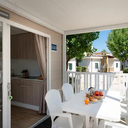 Club Del Sole Le Mimose Family *