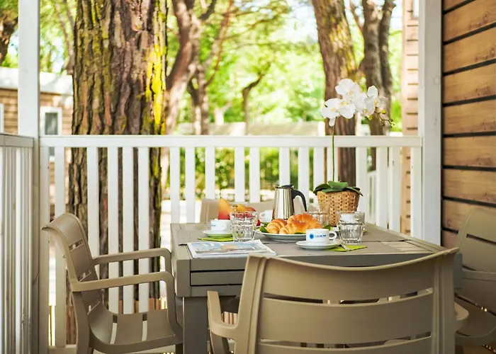 Club Del Sole Le Mimose Family Κάμπινγκ *