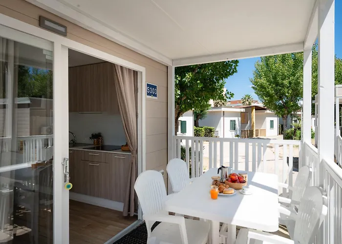 Club Del Sole Le Mimose Family *